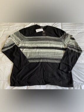 NWTs Guess PIXEL SPACE JACQUARD SWEATER Size Large